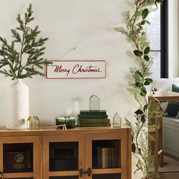 12' Cedar & Magnolia Leaf Winterberries Christmas Garland Hearth & Hand Magnolia - Picture 2 of 6